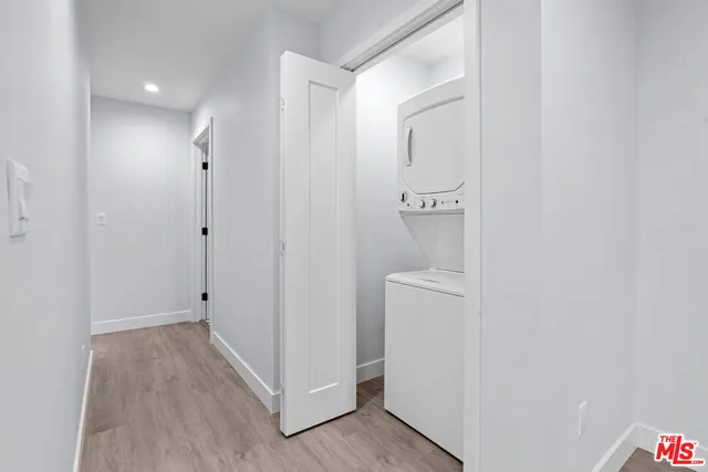 $3,750 | 1518 1/4 Stearns Drive, Los Angeles, CA 90035