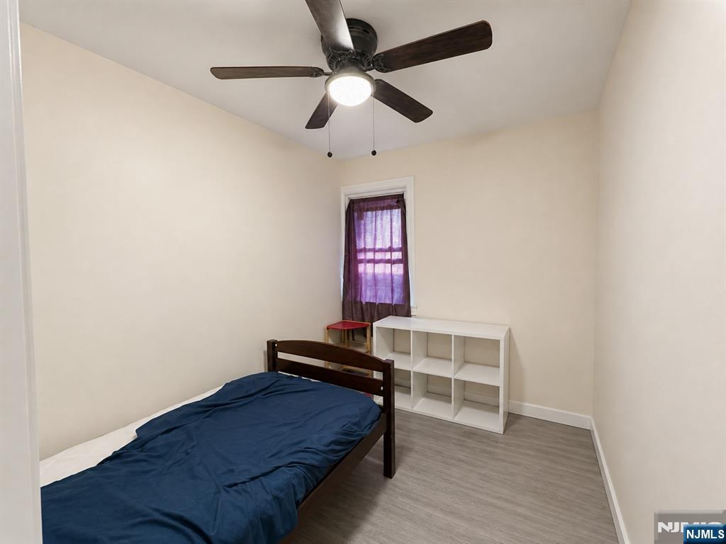270 Pacific Street, Unit 3 Paterson, NJ 07503 - Photo 4 of 11 a view of a livingroom with a workspace