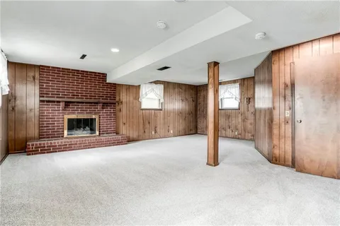 $299,950 | 881 East 1st Street, Peculiar, MO 64078