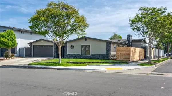 $1,750,000 | 3230 Oregon Avenue, Costa Mesa, CA 92626
