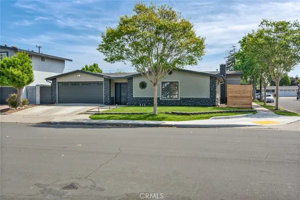 $1,750,000 | 3230 Oregon Avenue, Costa Mesa, CA 92626