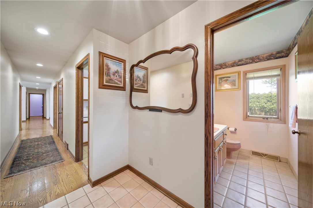 33659 Cedar Road Mayfield Heights, OH 44124 - Photo 26 of 35