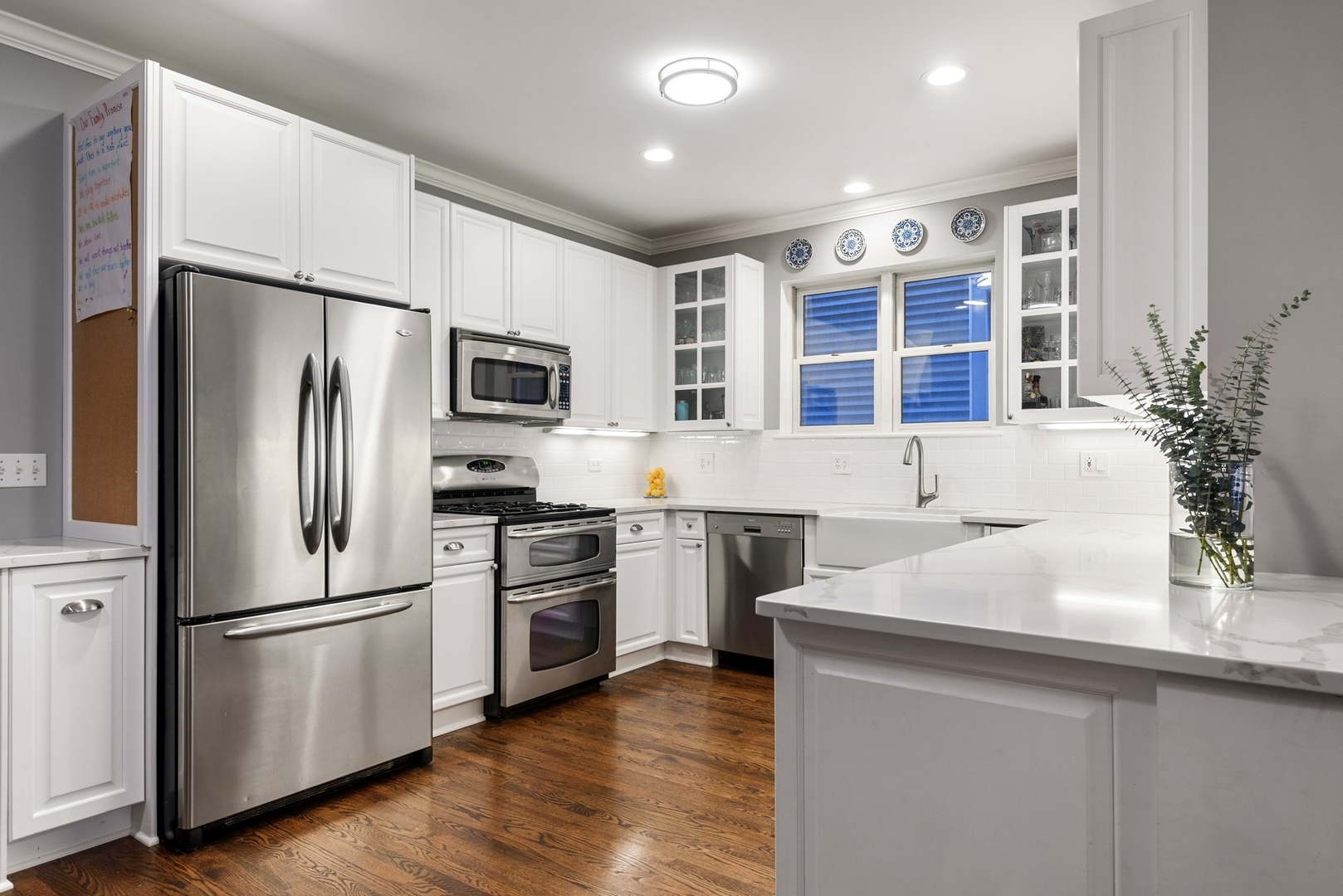 853 West Roscoe Street, Unit 1 Chicago, IL 60657 - Photo 6 of 23