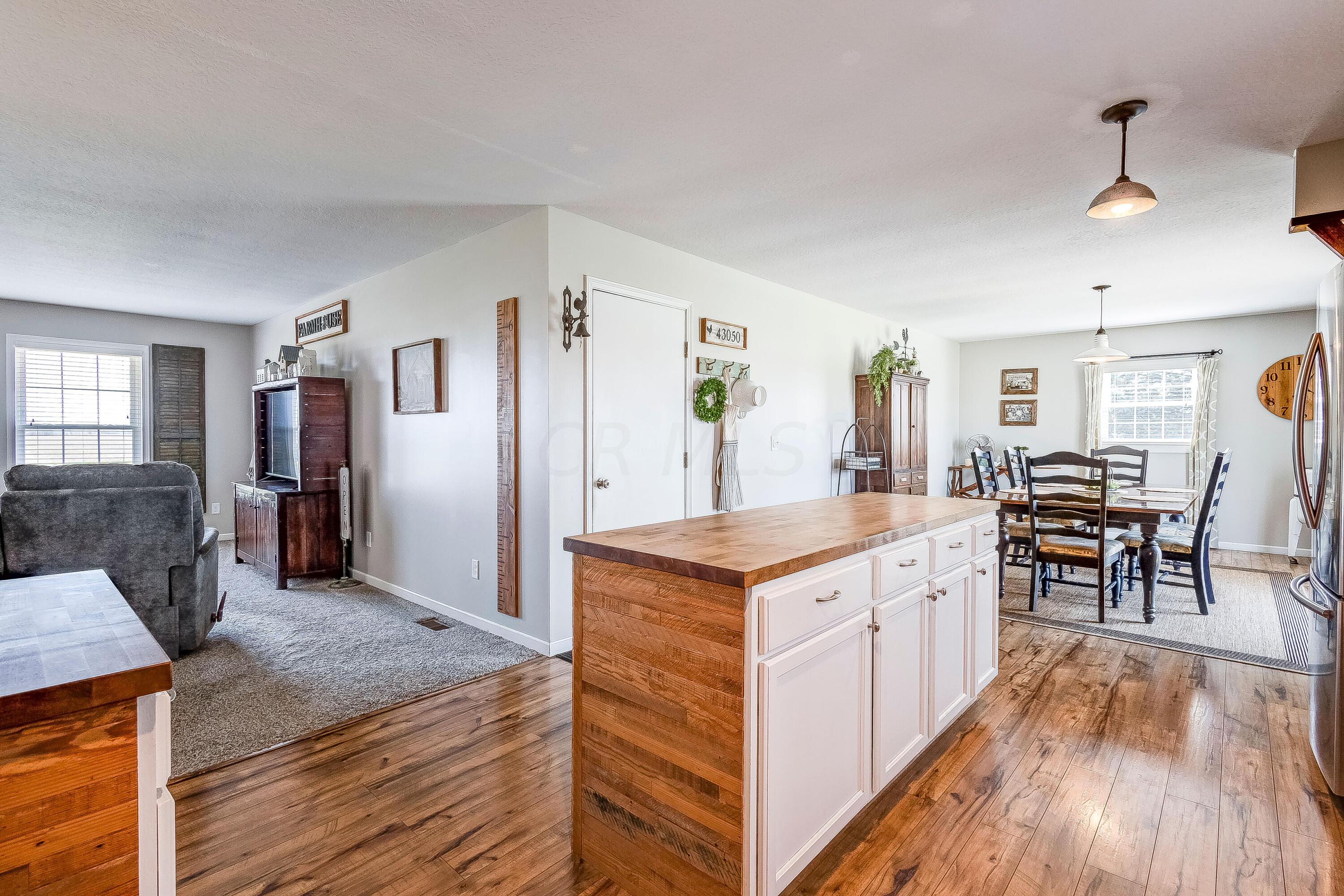 14055 Lohr Road Mount Vernon, OH 43050 - Photo 10 of 48 1-3