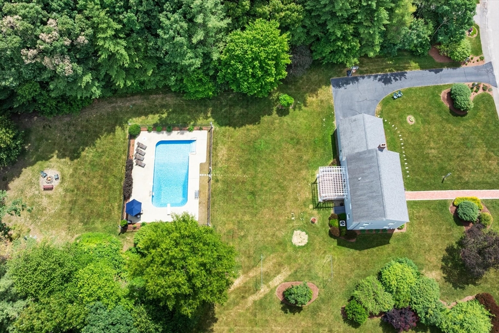 16 King Philip Path Mendon, MA 01756 - Photo 39 of 42