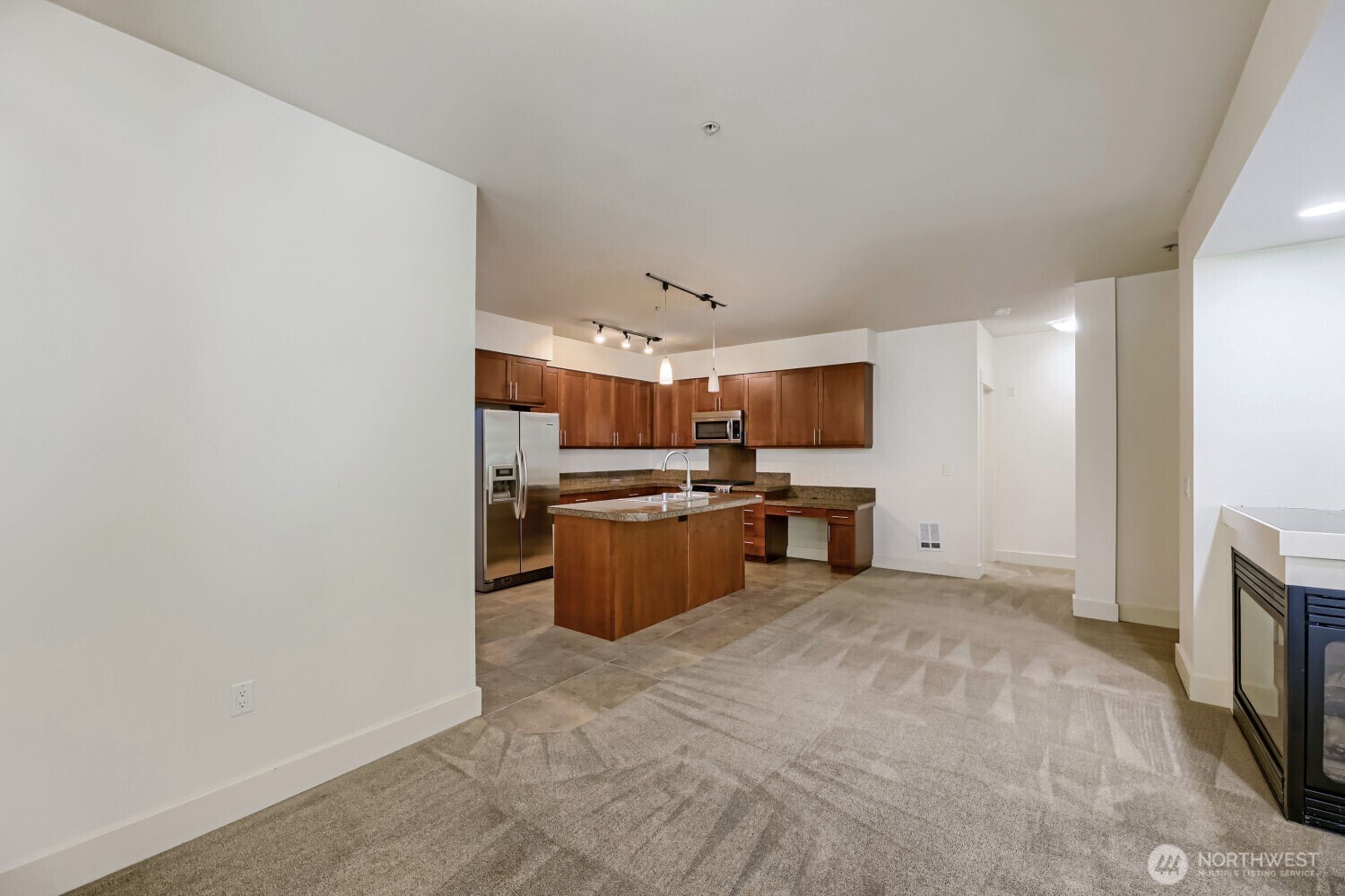 8535 Avondale Road Northeast, Unit A204 Redmond, WA 98052 - Photo 13 of 34