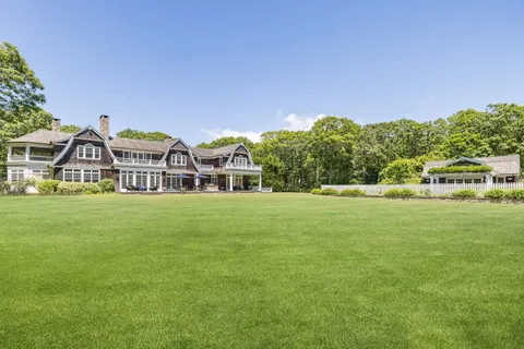 $17,950,000 | 58 Wainscott Stone Road, Wainscott, NY 11975