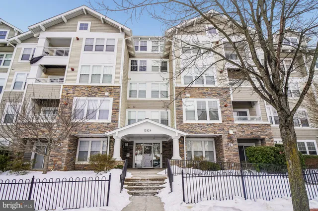 $2,750 | 12824 Clarksburg Square Road, Unit 102, Clarksburg, MD 20871