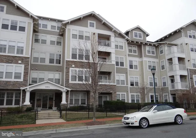 $2,750 | 12824 Clarksburg Square Road, Unit 102, Clarksburg, MD 20871