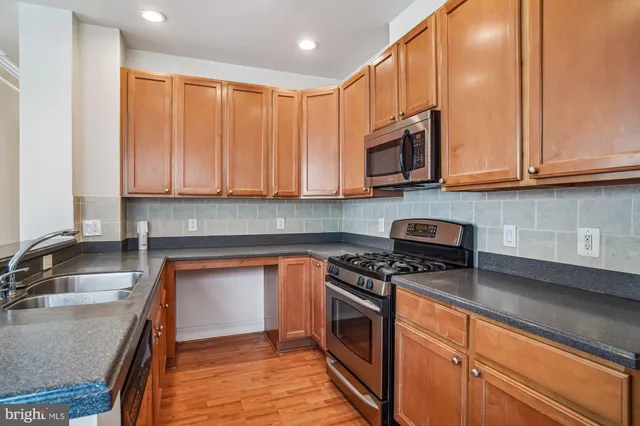 $2,750 | 12824 Clarksburg Square Road, Unit 102, Clarksburg, MD 20871