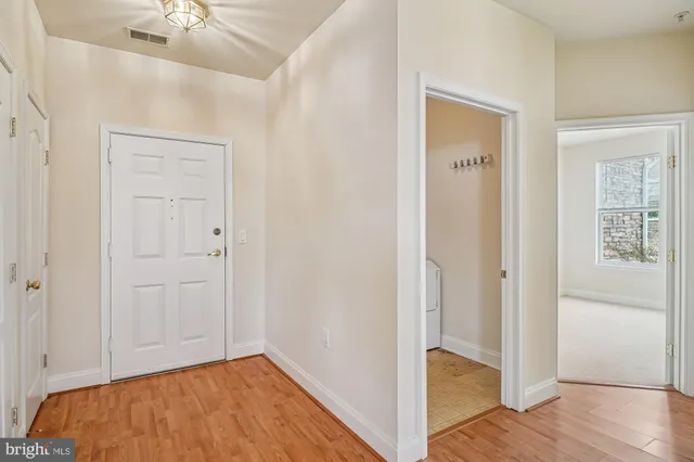 $2,750 | 12824 Clarksburg Square Road, Unit 102, Clarksburg, MD 20871