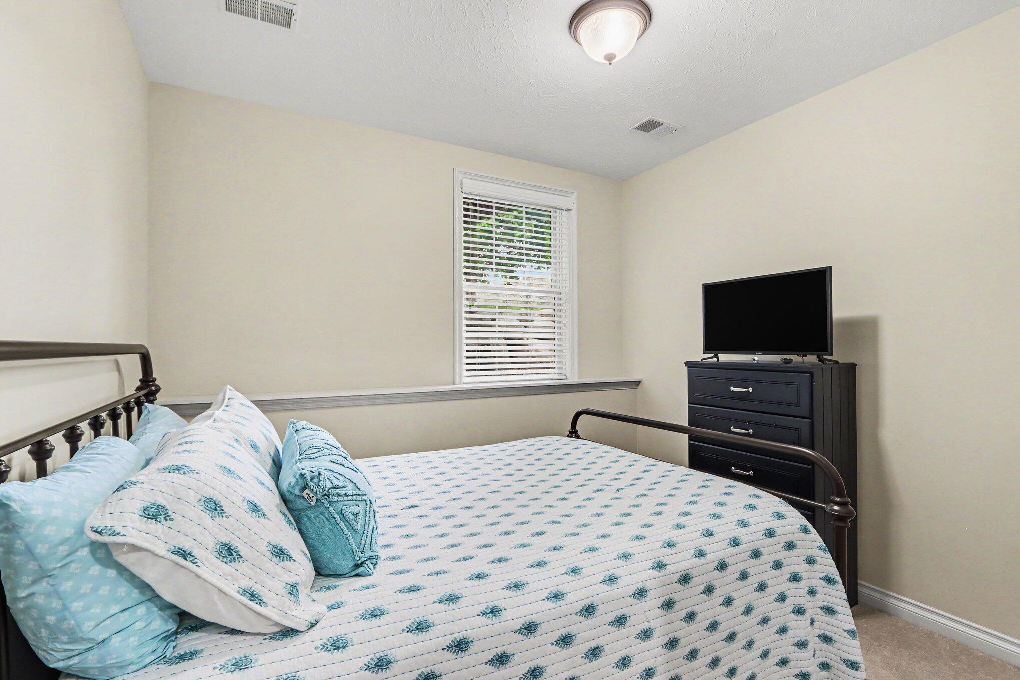 7928 Spring Haven Kalamazoo, MI 49009 - Photo 25 of 36 LOWER LEVEL BEDROOM #3