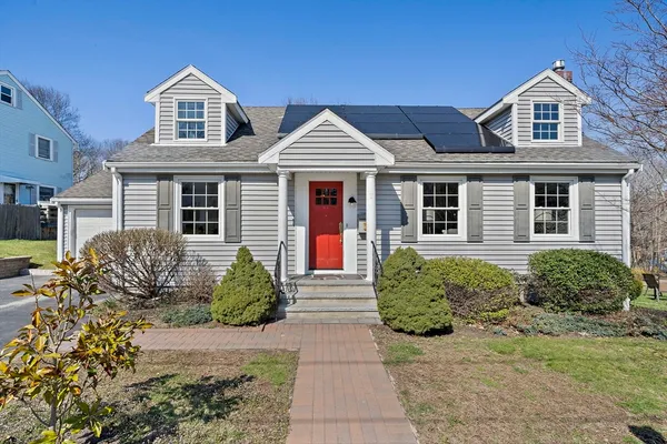 $699,900 | 25 Riley Avenue, Weymouth, MA 02189