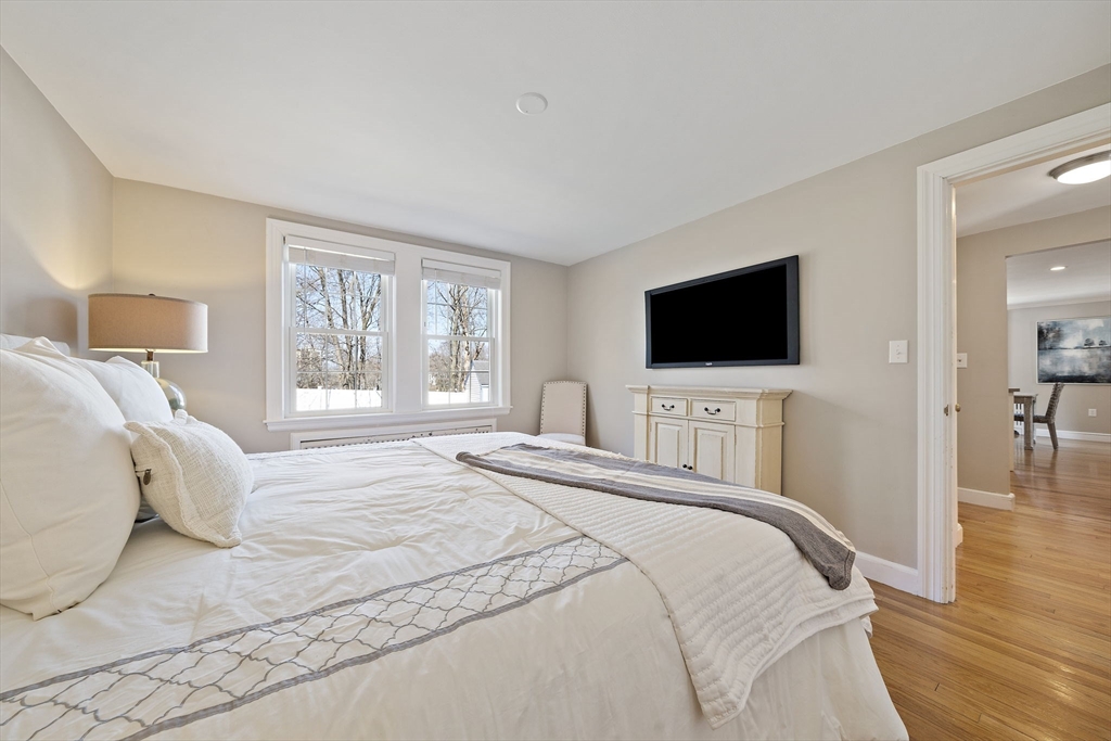 25 Riley Avenue Weymouth, MA 02189 - Photo 16 of 42