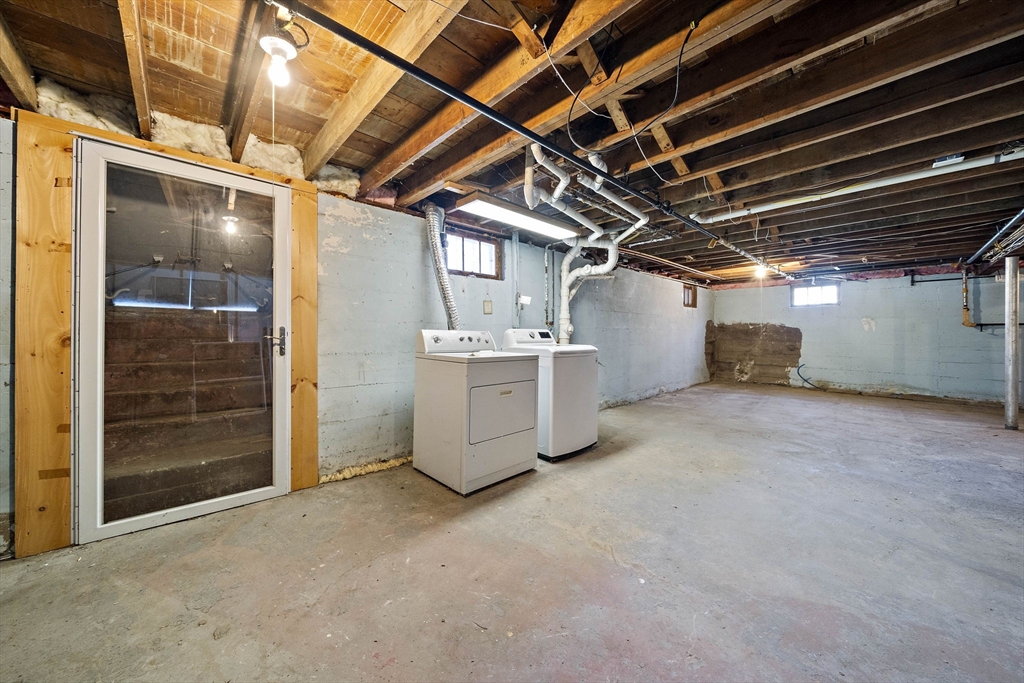 25 Riley Avenue Weymouth, MA 02189 - Photo 30 of 42