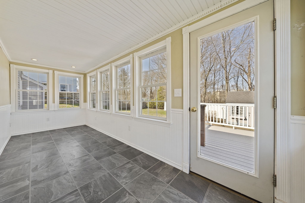 25 Riley Avenue Weymouth, MA 02189 - Photo 33 of 42