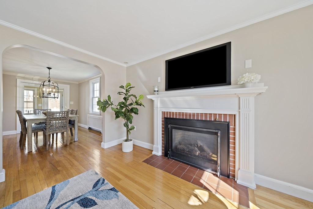 25 Riley Avenue Weymouth, MA 02189 - Photo 6 of 42