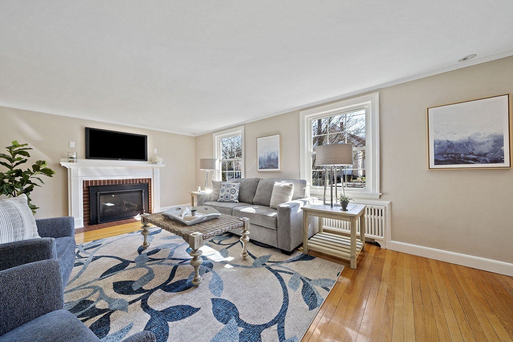 25 Riley Avenue Weymouth, MA 02189 - Photo 9 of 42