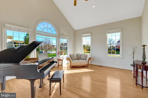 $2,175,000 | 43044 Unison Knoll Circle, Ashburn, VA 20148