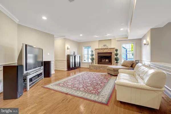 $2,175,000 | 43044 Unison Knoll Circle, Ashburn, VA 20148