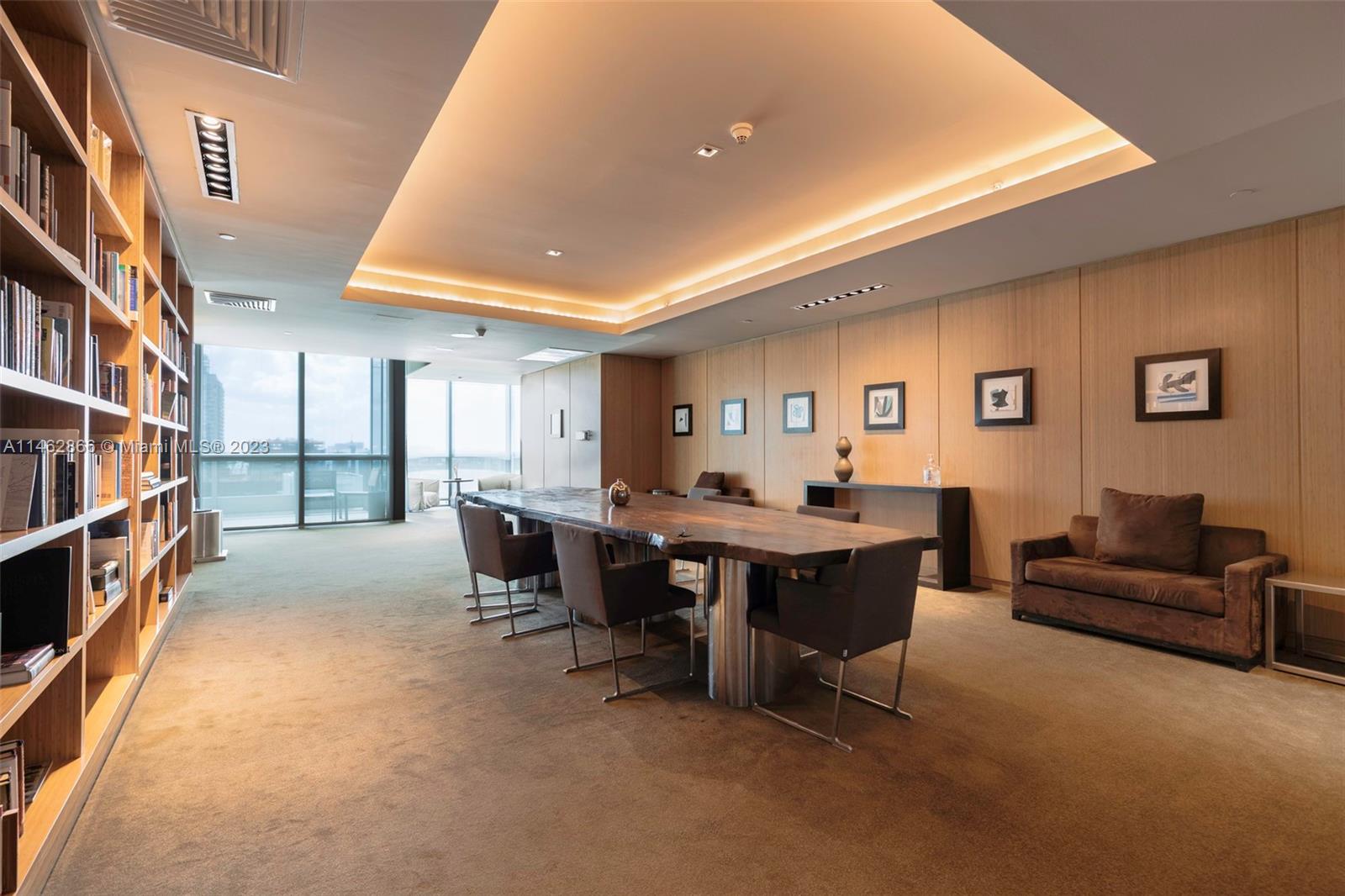 900 Biscayne Boulevard, Unit 5012 Miami, FL 33132 - Photo 22 of 27 a view of a livingroom with furniture and window