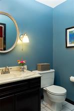8901 Sawleaf Road Indianapolis, IN 46260 - Photo 14 of 25 Gallery Image 14