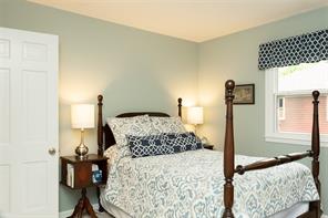 8901 Sawleaf Road Indianapolis, IN 46260 - Photo 19 of 25 Gallery Image 19