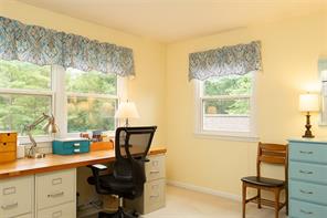 8901 Sawleaf Road Indianapolis, IN 46260 - Photo 21 of 25 Gallery Image 21