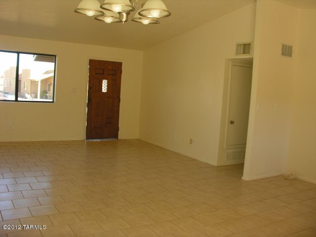 1230 Calle Avestruz Rio Rico, AZ 85648 - Photo 3 of 19