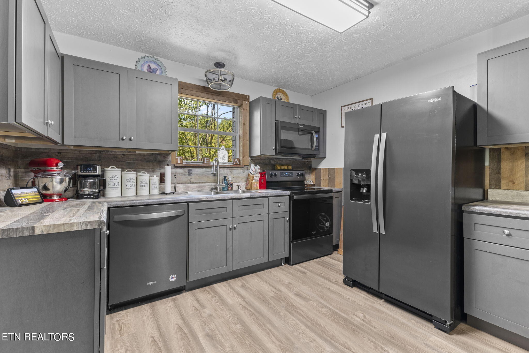 7913 Blueberry Road Powell, TN 37849 - Photo 13 of 38 Gallery Image 13