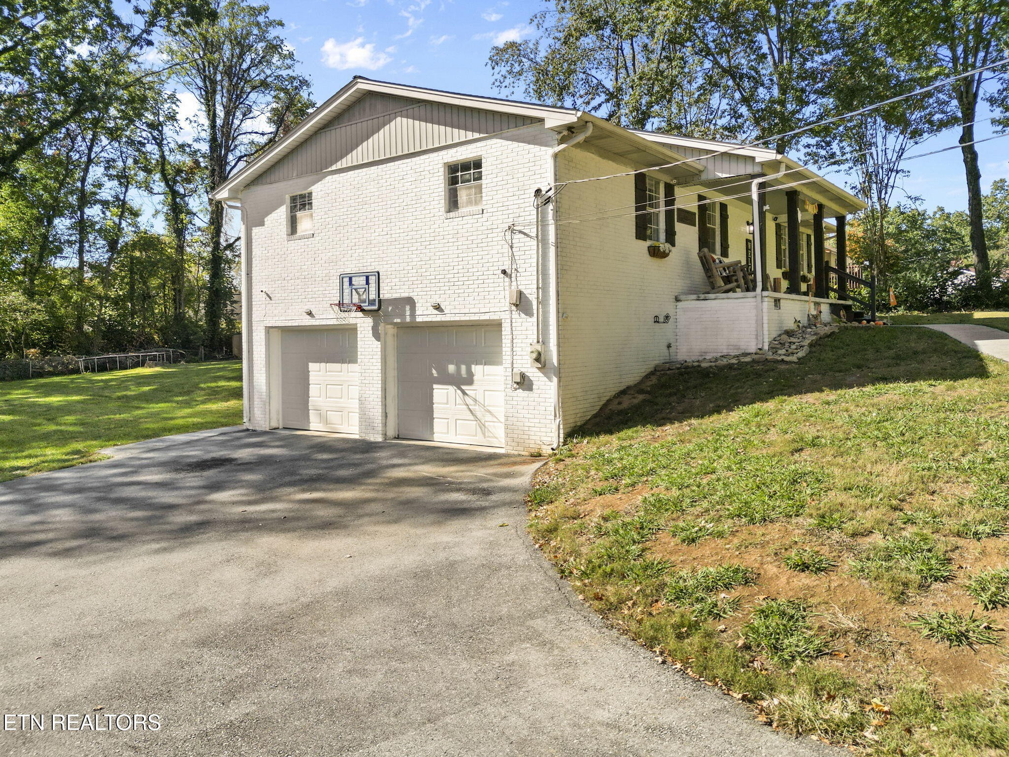 7913 Blueberry Road Powell, TN 37849 - Photo 4 of 38 Gallery Image 4