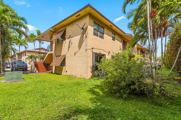 $359,000 | 6854 Northwest 173rd Drive, Unit 210, Hialeah, FL 33015