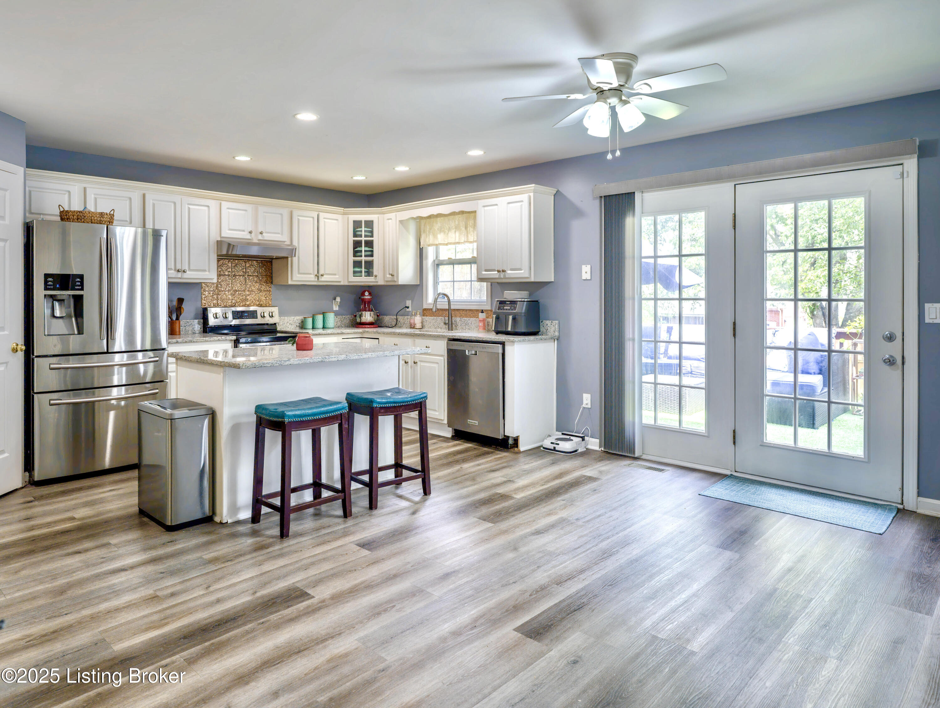 1219 Williams Ridge Road Louisville, KY 40243 - Photo 16 of 54 Kitchen2