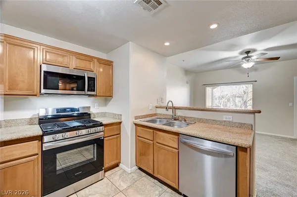 $1,500 | 7701 West Robindale Road, Unit 230, Las Vegas, NV 89113