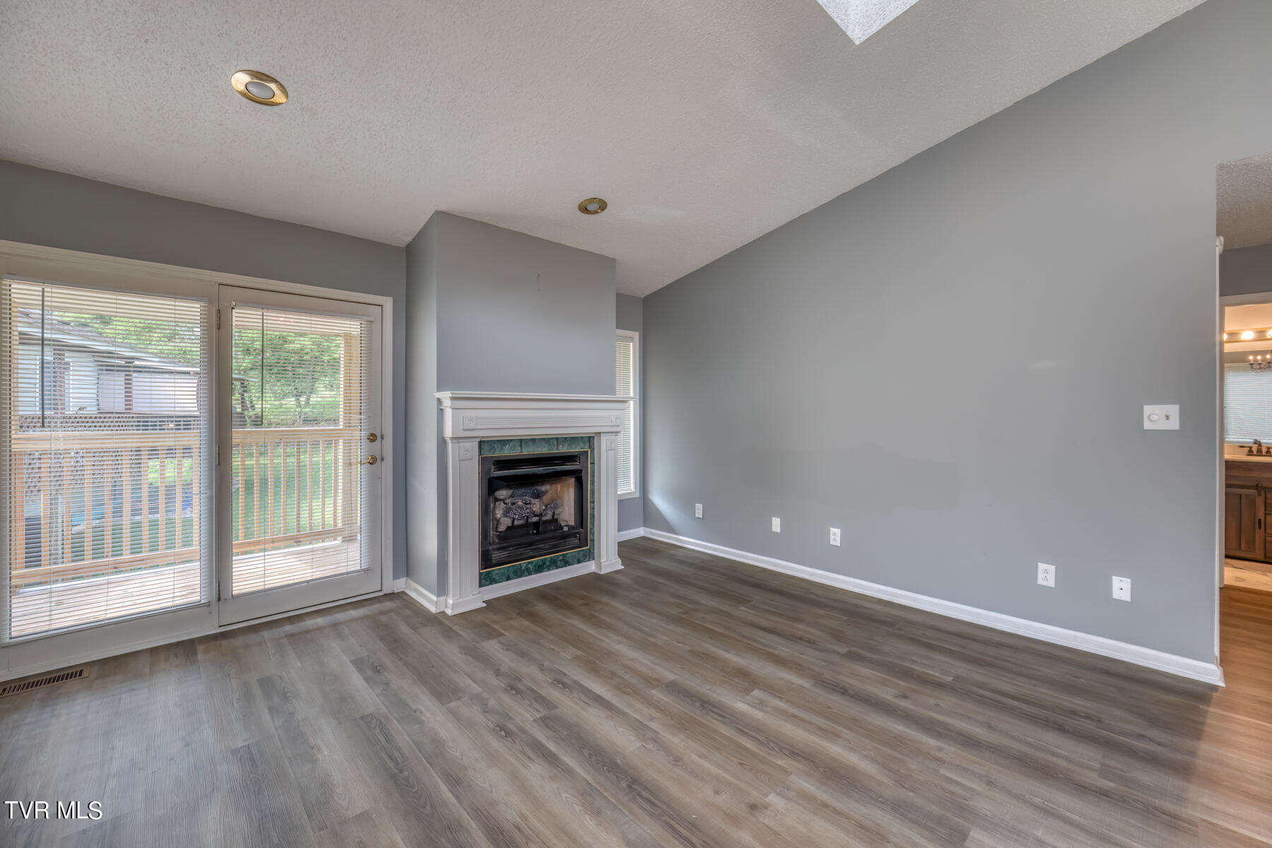 105 Cedar Grove Road, Unit 1 Johnson City, TN 37601 - Photo 8 of 33 105 Cedar Grove Rd #1-9