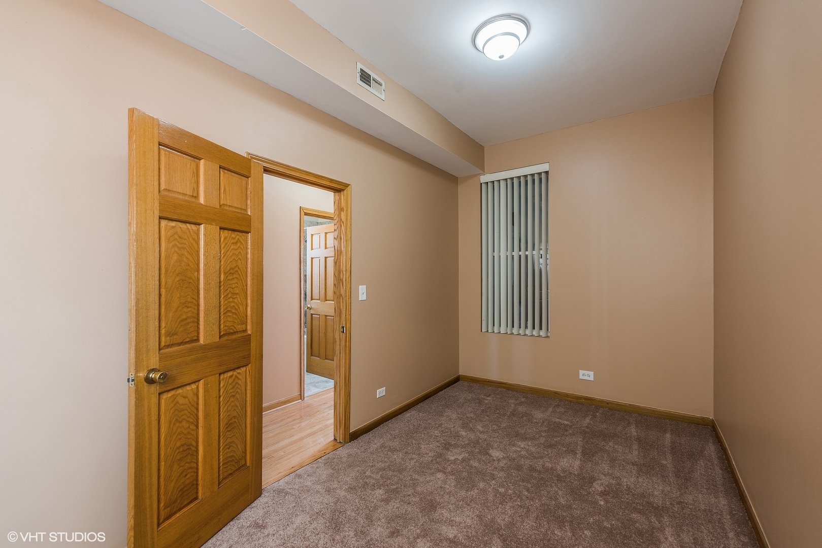3013 West George Street, Unit 3 Chicago, IL 60618 - Photo 5 of 7