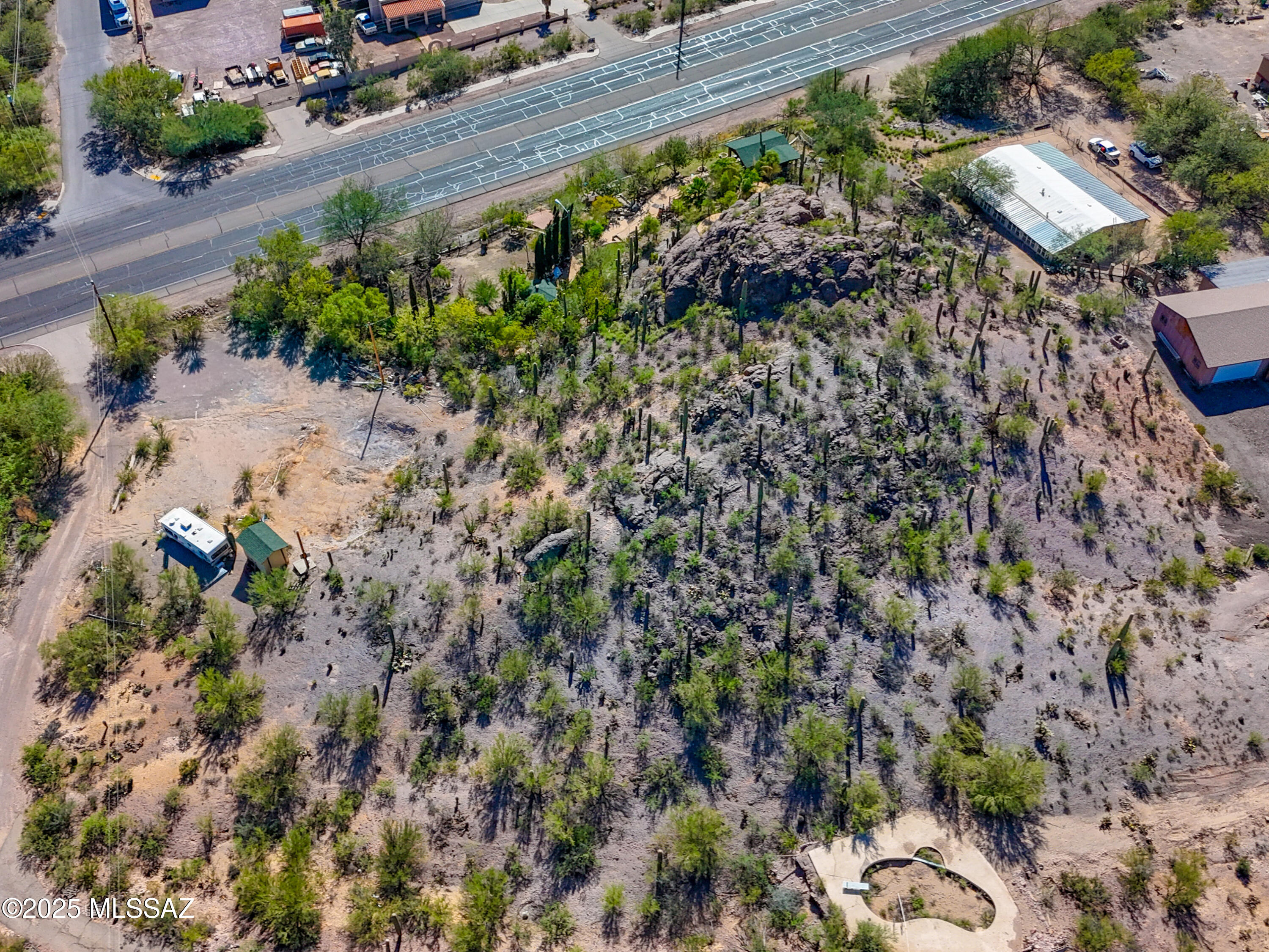 3930 West Valencia Road Tucson, AZ 85746 - Photo 19 of 20 DJI_20251029131524_0315_D