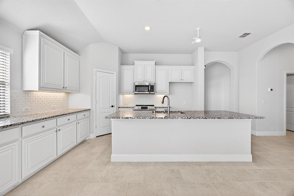 3834 Myrtle Way Kaufman, TX 75142 - Photo 8 of 39