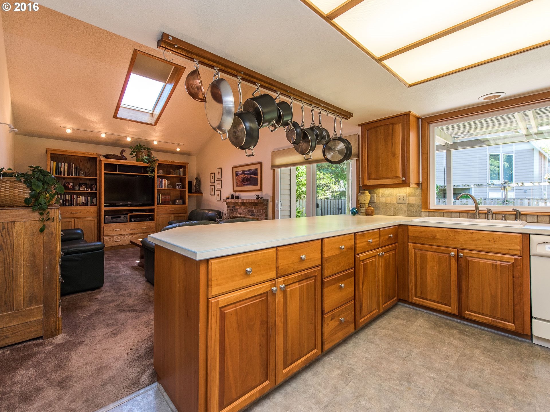 32405 Southwest Armitage Road Wilsonville, OR 97070 - Photo 14 of 31 Gallery Image 14