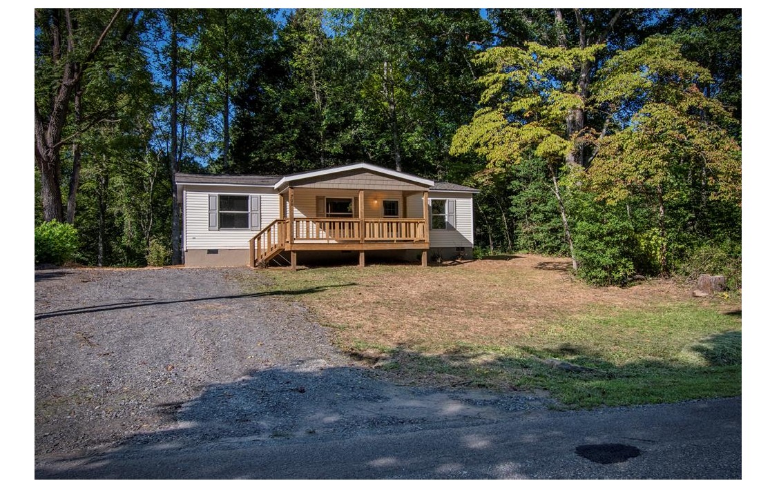 700 Snow Hill Ridge Road Murphy, NC 28906 - Photo 1 of 49 Main View