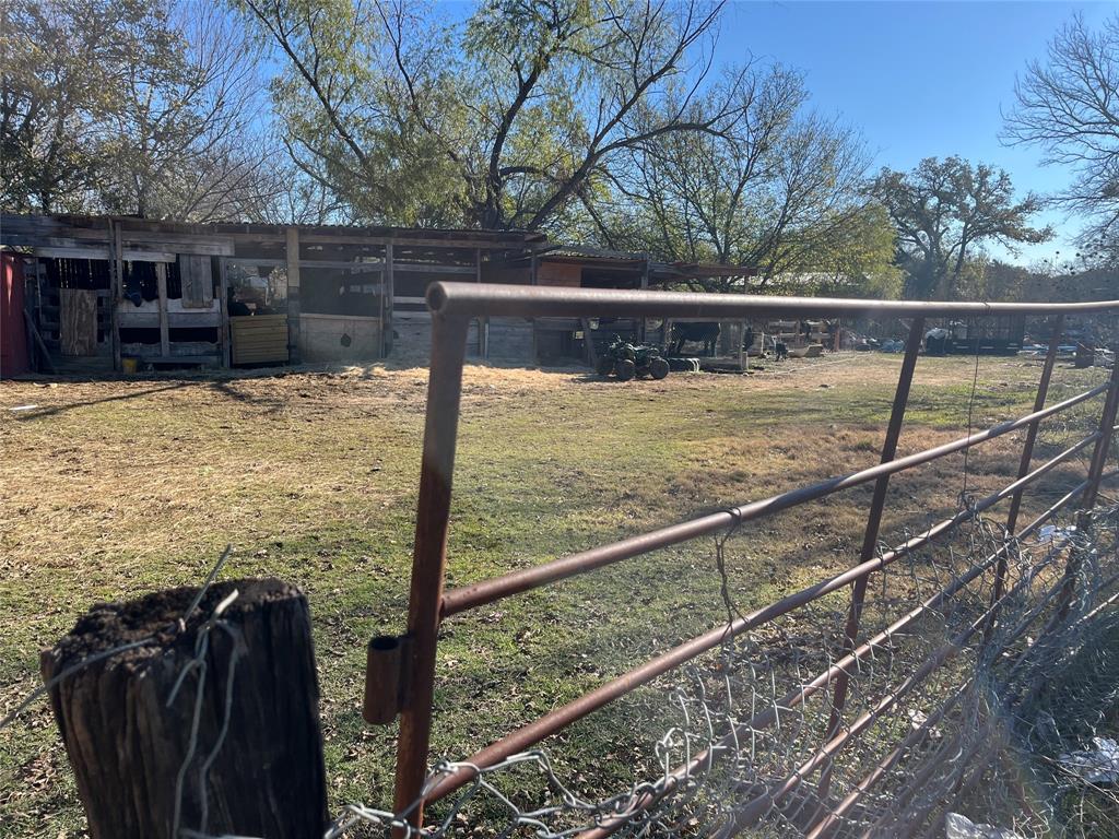 7601 Smith Drive Mansfield, TX 76063 - Photo 2 of 7