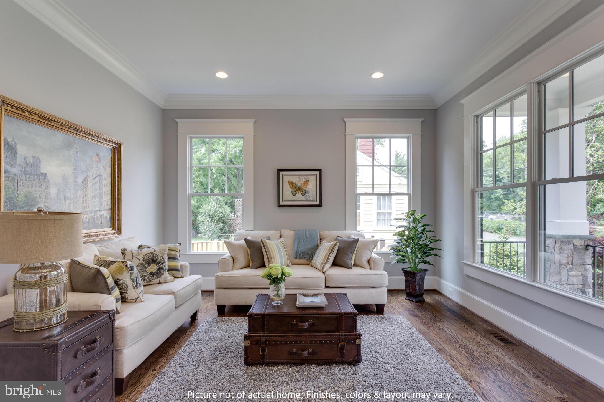 1550 Davidson Road McLean, VA 22101 - Photo 3 of 30 Living Room