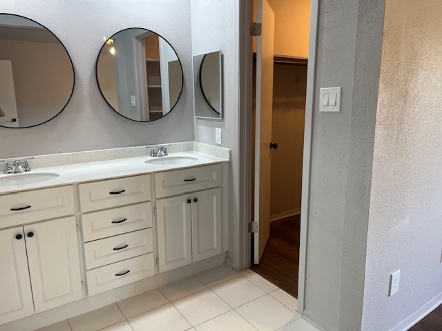467 Buoy Road Webster, TX 77598 - Photo 8 of 23 master bath vanity with large closet