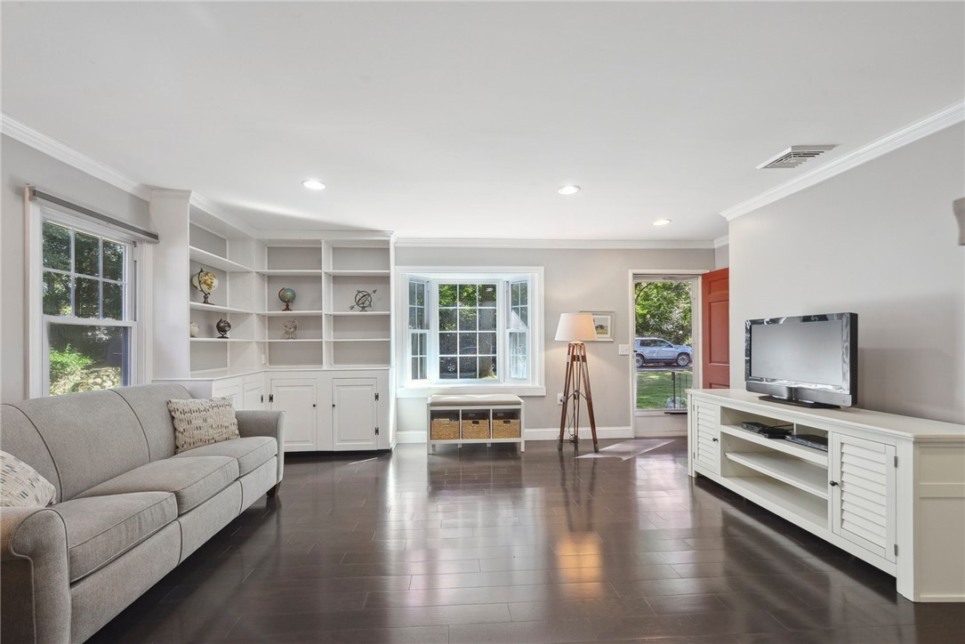 151 Cherry Road South Kingstown, RI 02881 - Photo 3 of 27