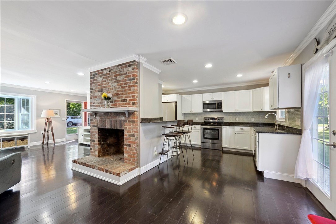 151 Cherry Road South Kingstown, RI 02881 - Photo 5 of 27