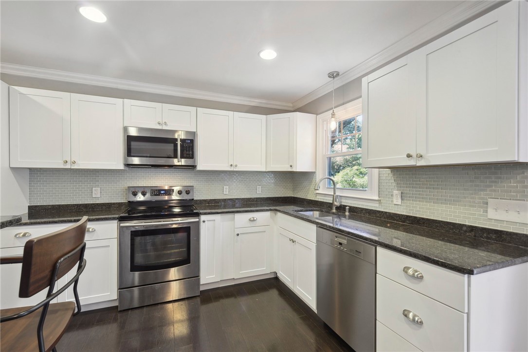 151 Cherry Road South Kingstown, RI 02881 - Photo 7 of 27