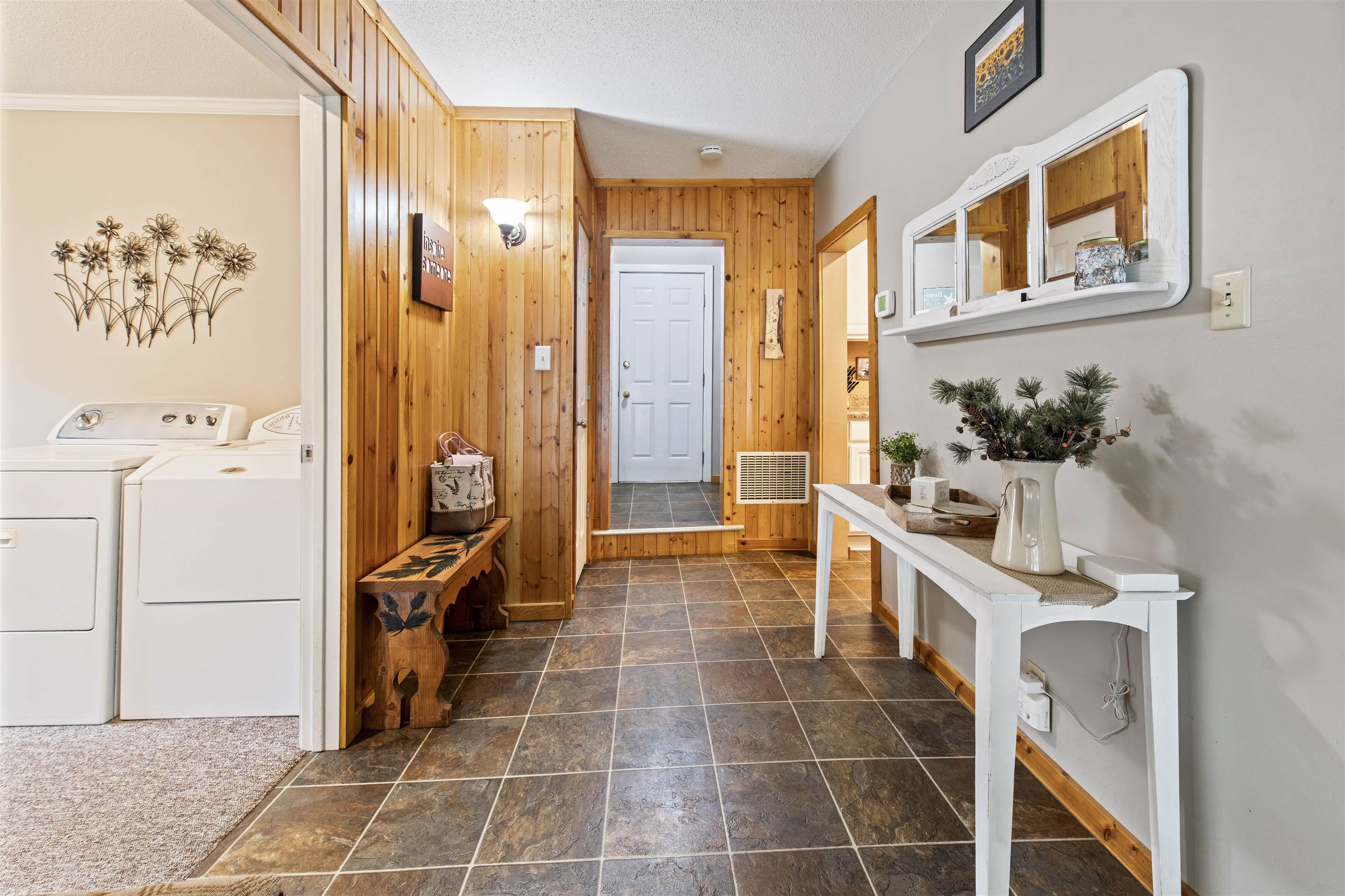 2591 Redpath Drive Marinette, WI 54143 - Photo 11 of 61