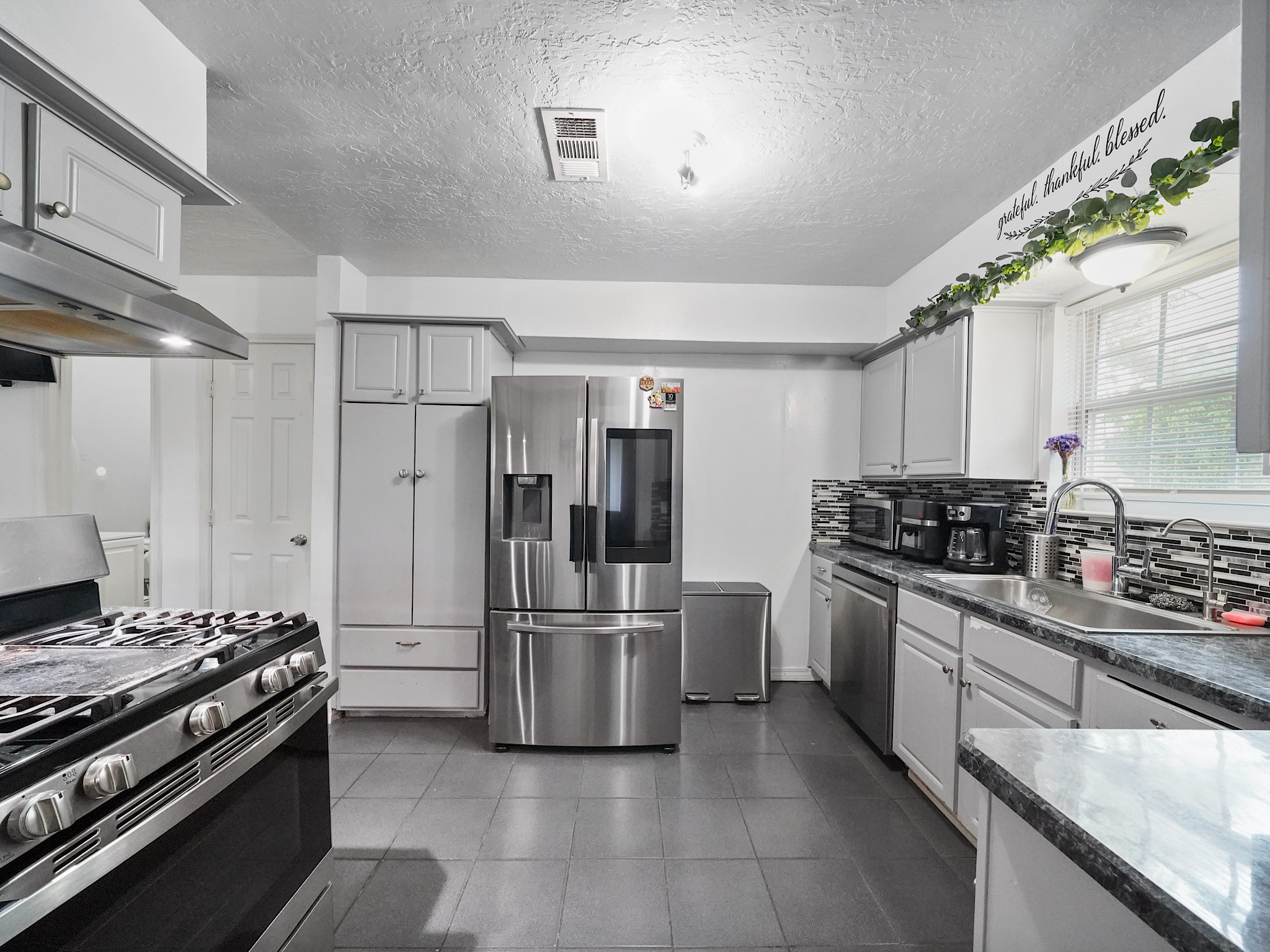 23930 Creek Ridge Drive Spring, TX 77373 - Photo 15 of 26 Kitchen