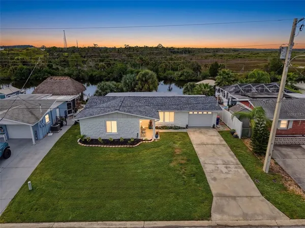 $390,000 | 6618 Leeside Isle, Hudson, FL 34667