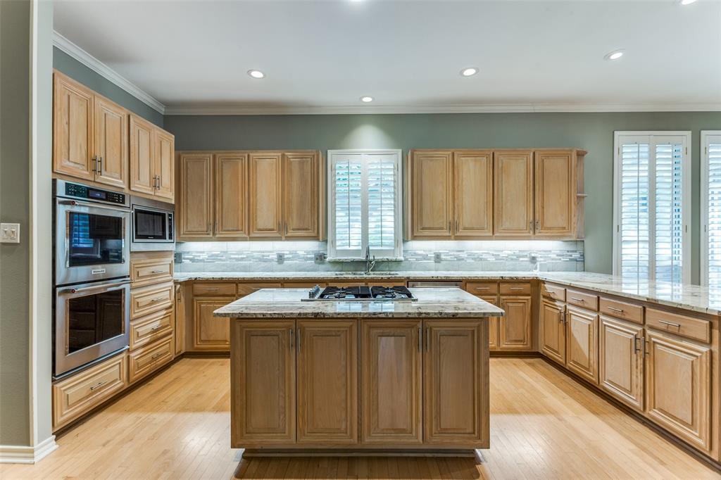 3805 Briarhaven Road Fort Worth, TX 76109 - Photo 10 of 36